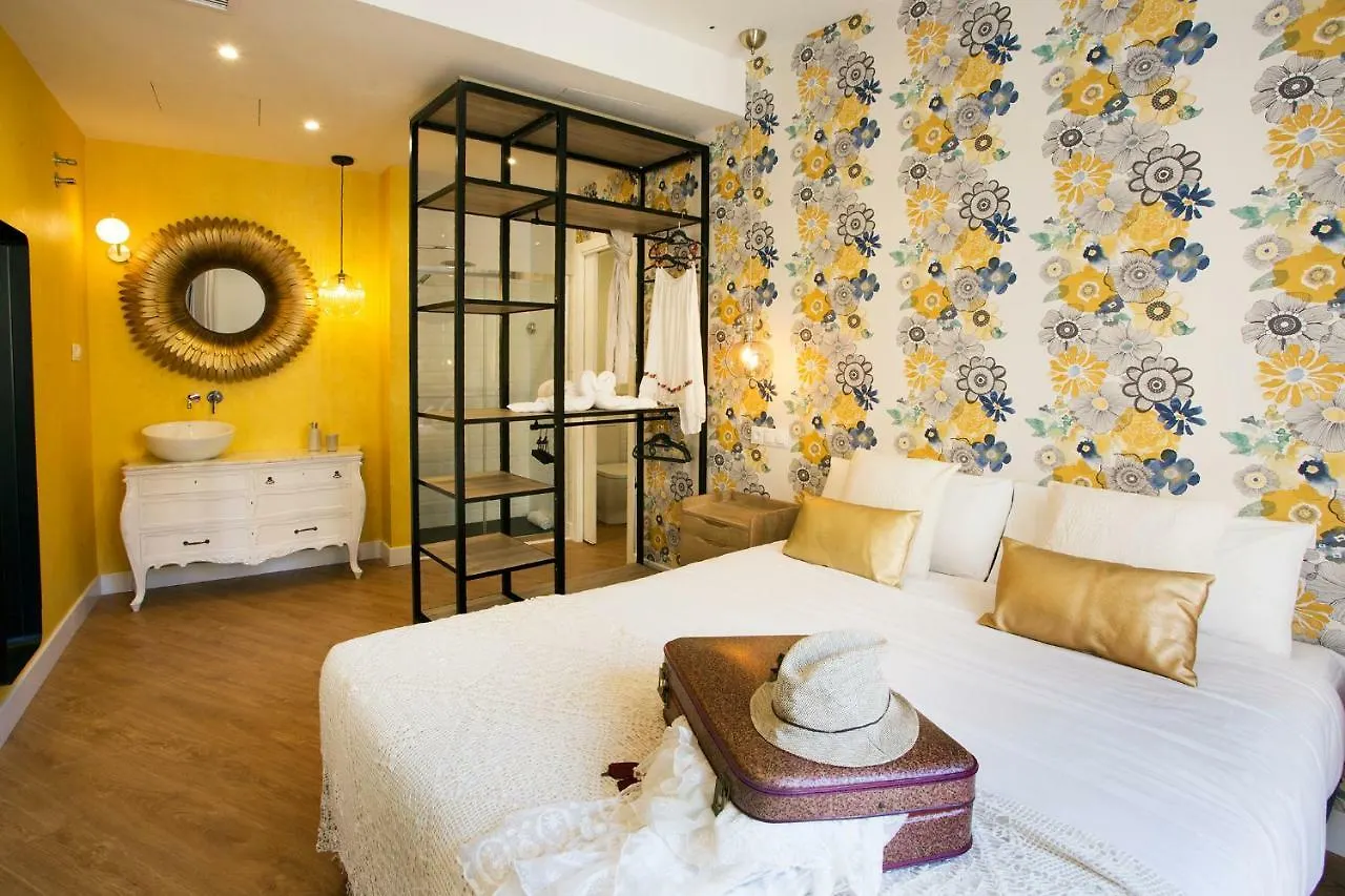 Graffiti Suites Malaga Apartment